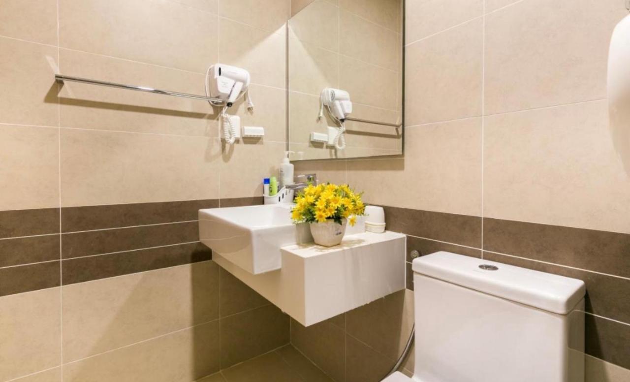Căn hộ Rivergate - Luxury Across D1 - Free Pool,gym,netflix *
